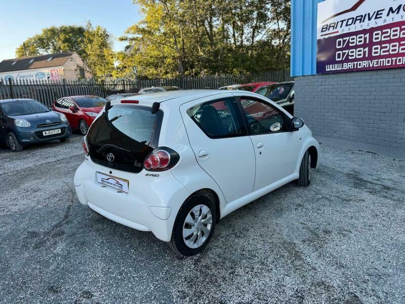 Used Toyota AYGO 2012 for sale - 76913415: Photo 30