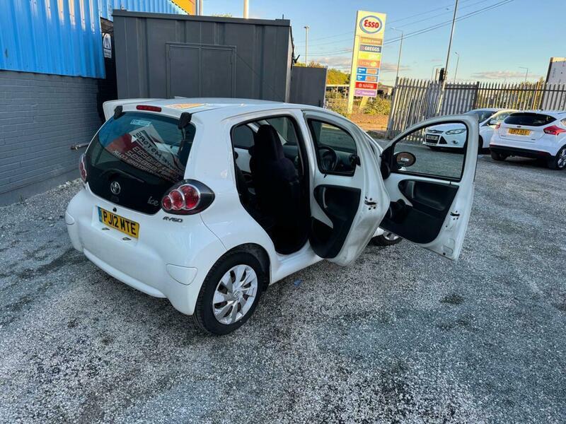 Used Toyota AYGO 2012 for sale - 76913415: Photo 31