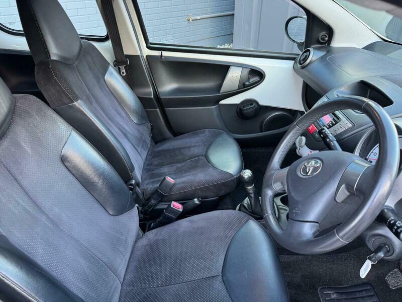 Used Toyota AYGO 2012 for sale - 76913415: Photo 35