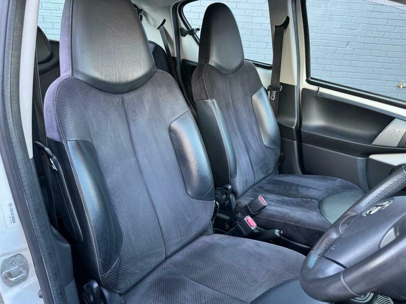 Used Toyota AYGO 2012 for sale - 76913415: Photo 36