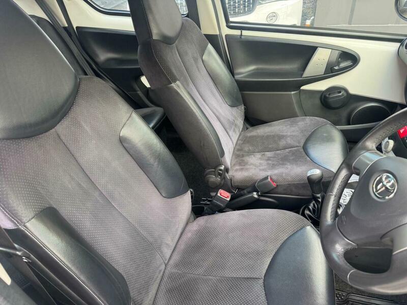 Used Toyota AYGO 2012 for sale - 76913415: Photo 38