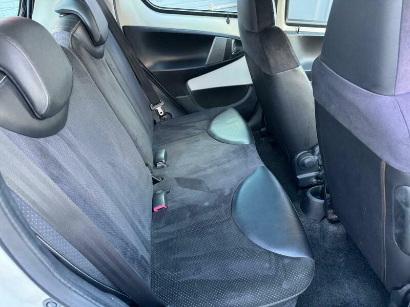 Used Toyota AYGO 2012 for sale - 76913415: Photo 39