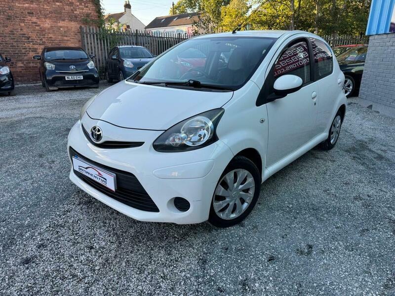 Used Toyota AYGO 2012 for sale - 76913415: Photo 4