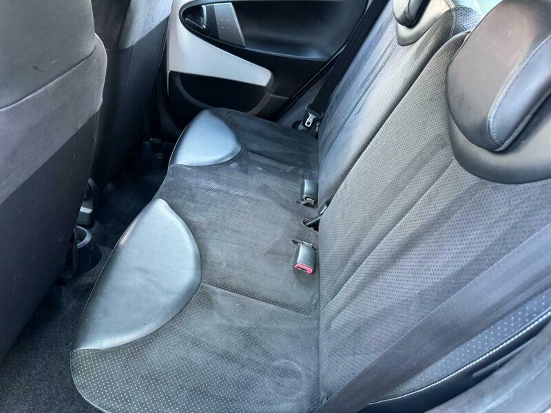 Used Toyota AYGO 2012 for sale - 76913415: Photo 40