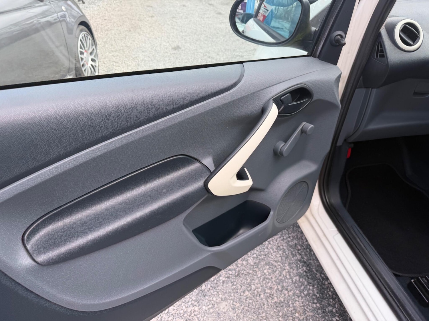 Used Ford Ka for sale - 78135781: Photo 30