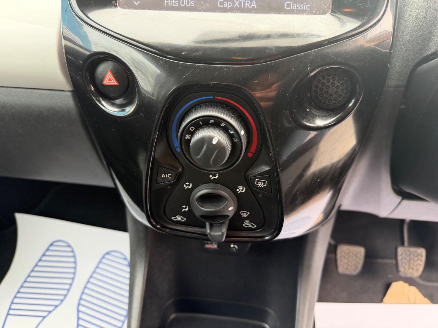 Used Toyota AYGO for sale - 77793921: Photo 14