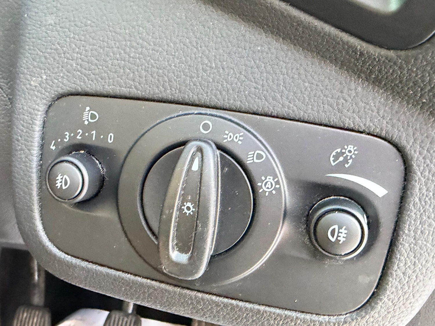 Used Ford Kuga 2017 for sale - 77163224: Photo 33