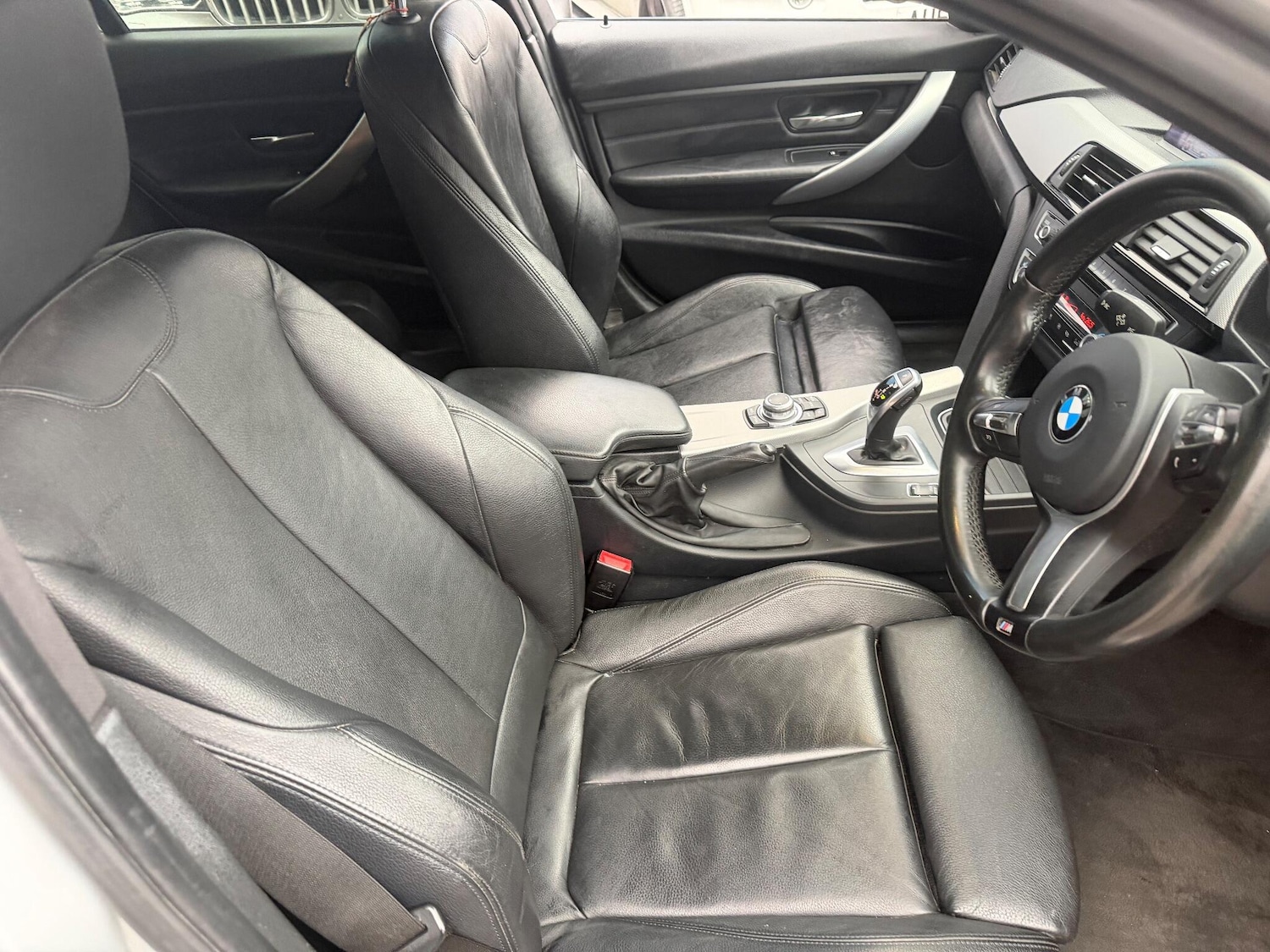 Used BMW 3 Series 2012 for sale - 76990780: Photo 32