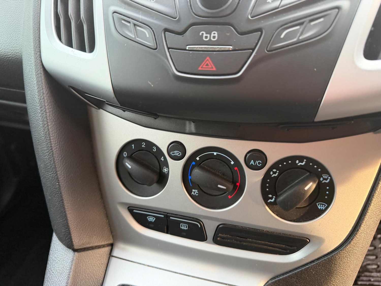 Used Ford Focus 2012 for sale - 76936299: Photo 24