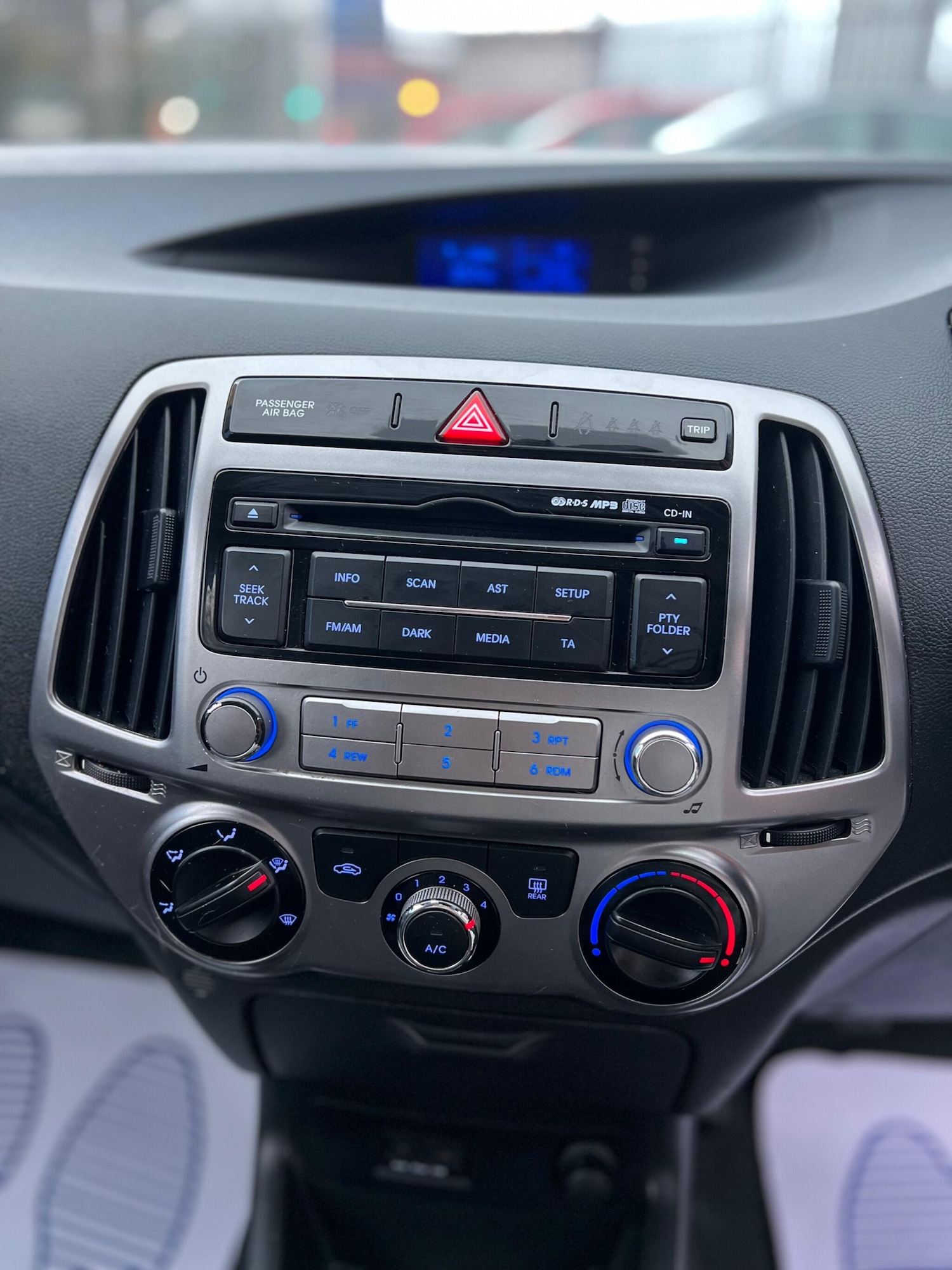 Used Hyundai i20 2013 for sale - 76786874: Photo 19