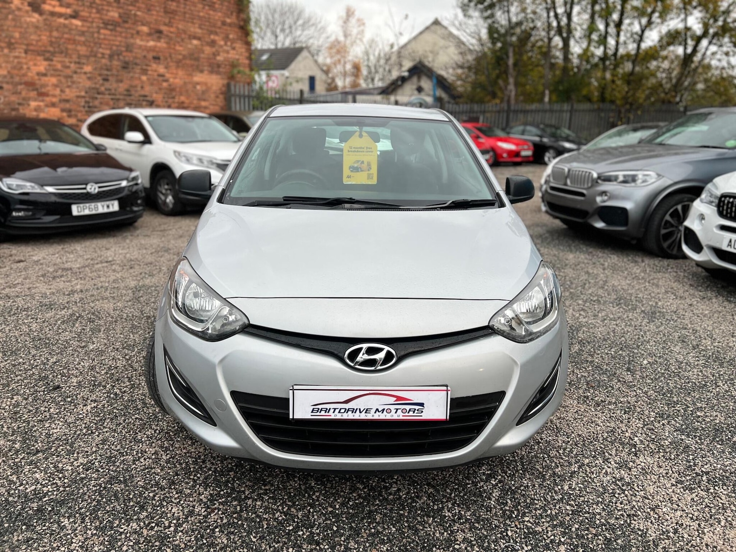Used Hyundai i20 2013 for sale - 76786874: Photo 2