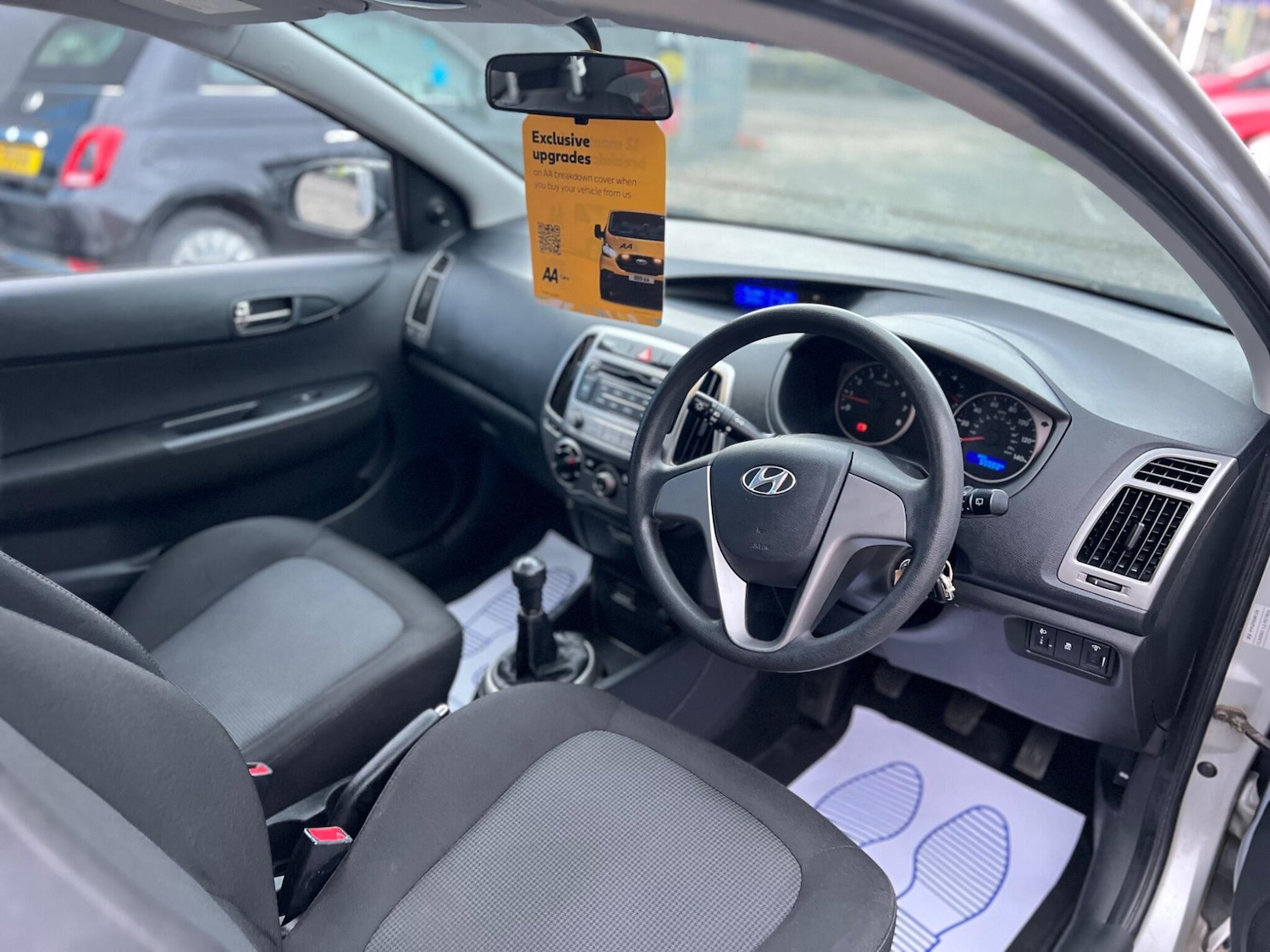 Used Hyundai i20 2013 for sale - 76786874: Photo 5