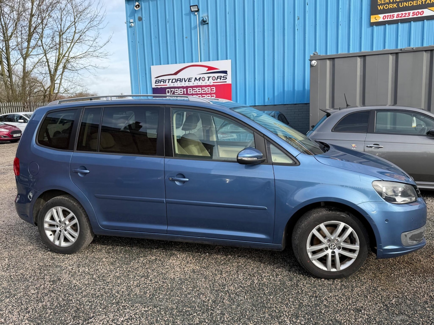 Used Volkswagen Touran 2011 for sale - 77632957: Photo 19