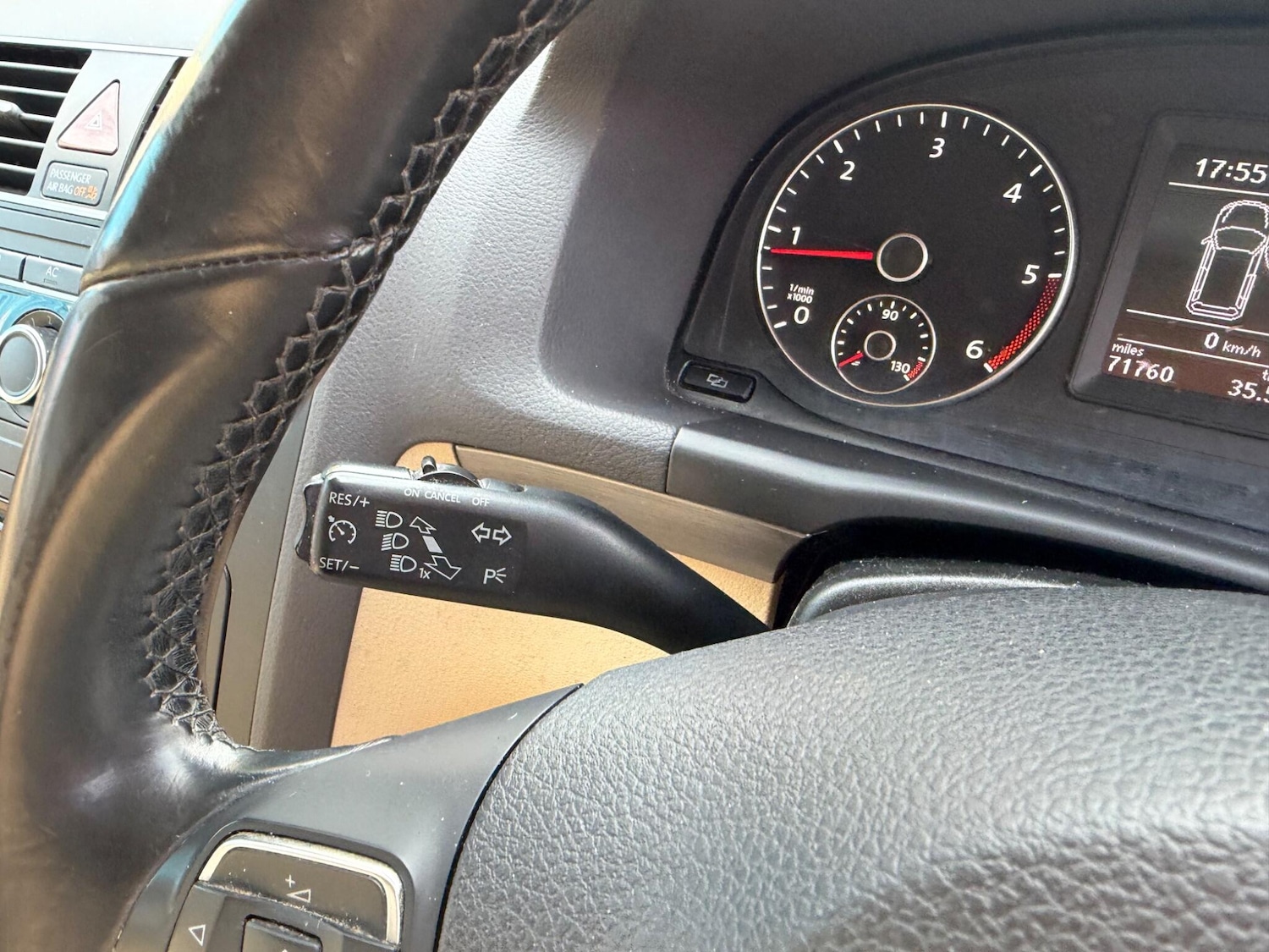 Used Volkswagen Touran 2011 for sale - 77632957: Photo 39