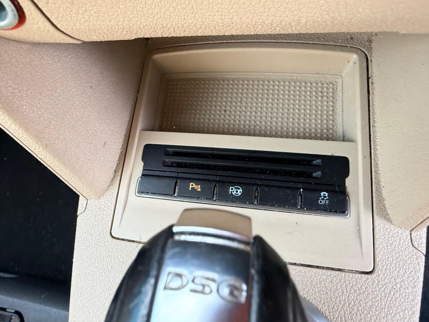 Used Volkswagen Touran 2011 for sale - 77632957: Photo 40