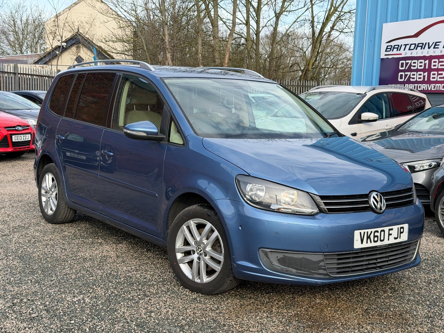 Used Volkswagen Touran 2011 for sale - 77632957: Photo 9