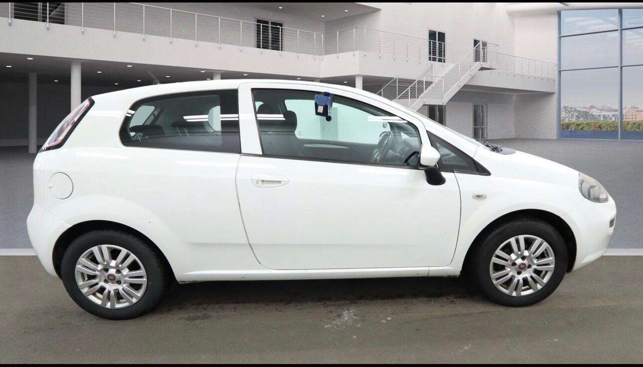 Used Fiat Punto 2014 for sale - 77940156: Photo 6