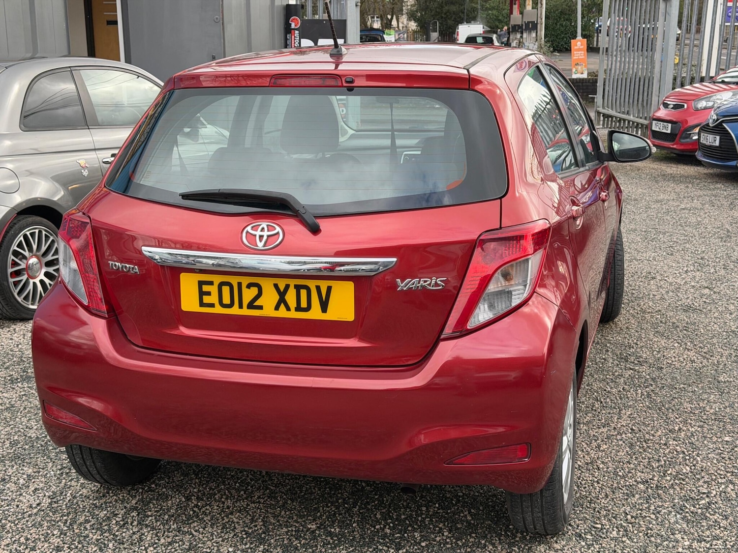 Used Toyota Yaris 2012 for sale - 77705049: Photo 13