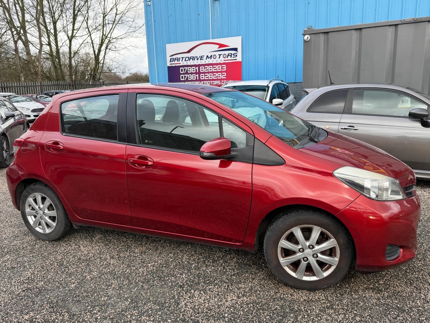 Used Toyota Yaris 2012 for sale - 77705049: Photo 14