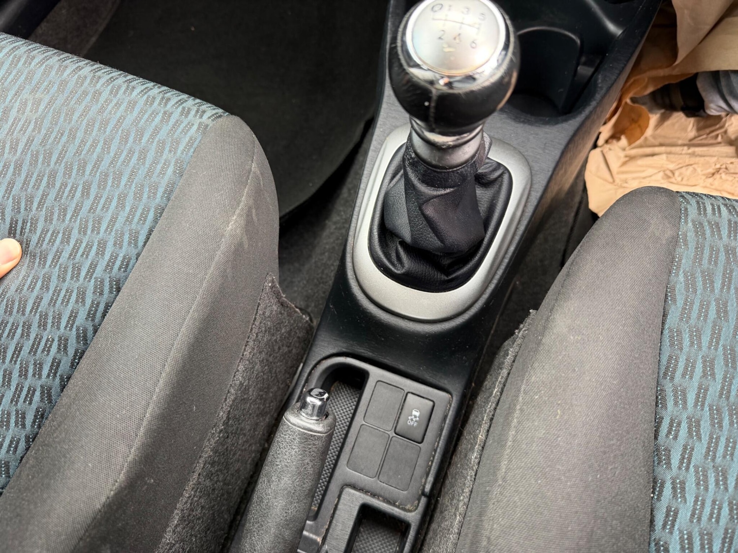 Used Toyota Yaris 2012 for sale - 77705049: Photo 18