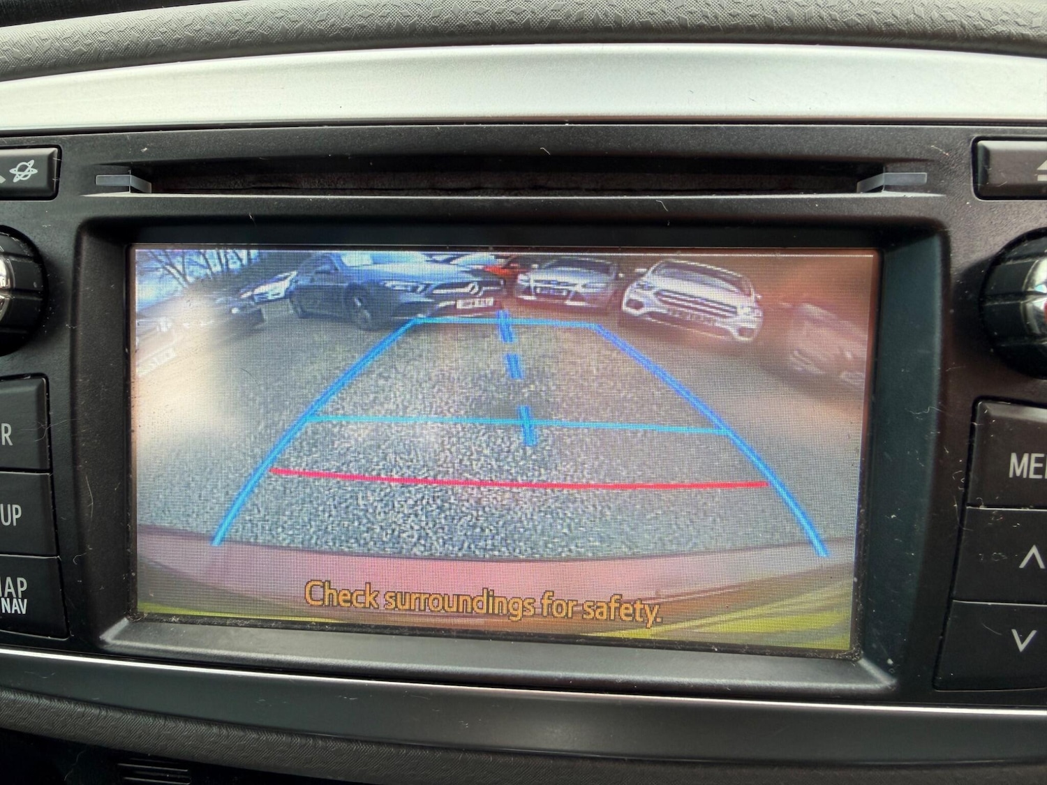 Used Toyota Yaris 2012 for sale - 77705049: Photo 29