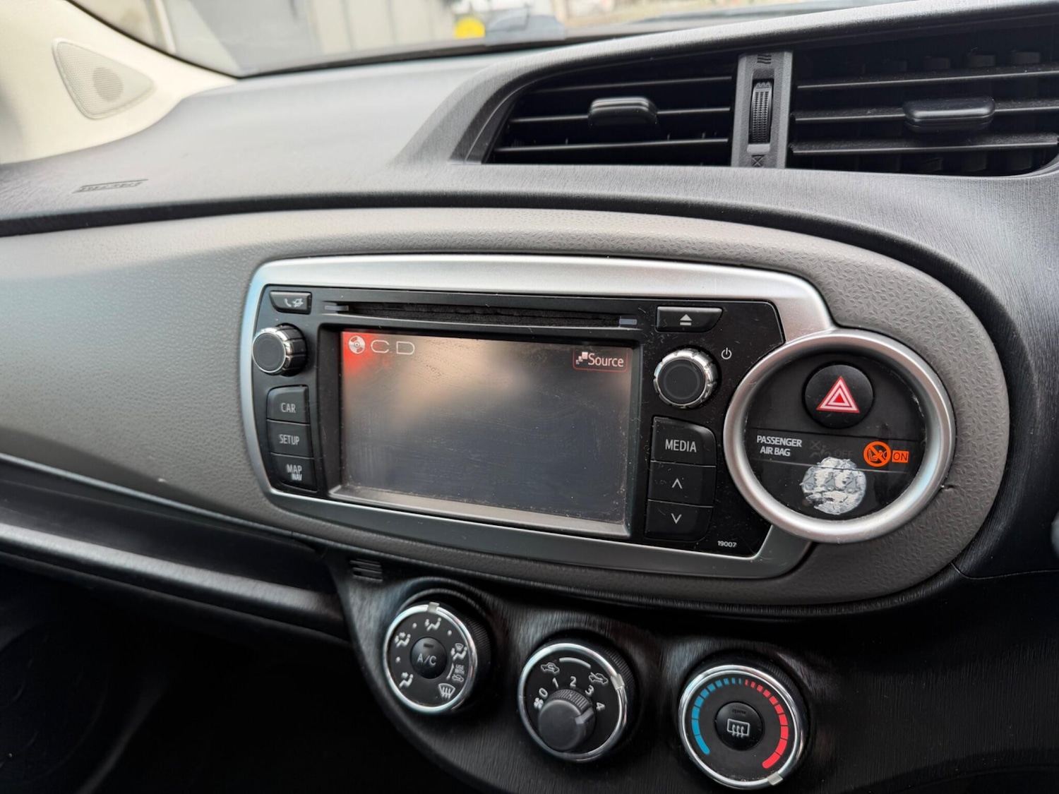 Used Toyota Yaris 2012 for sale - 77705049: Photo 30