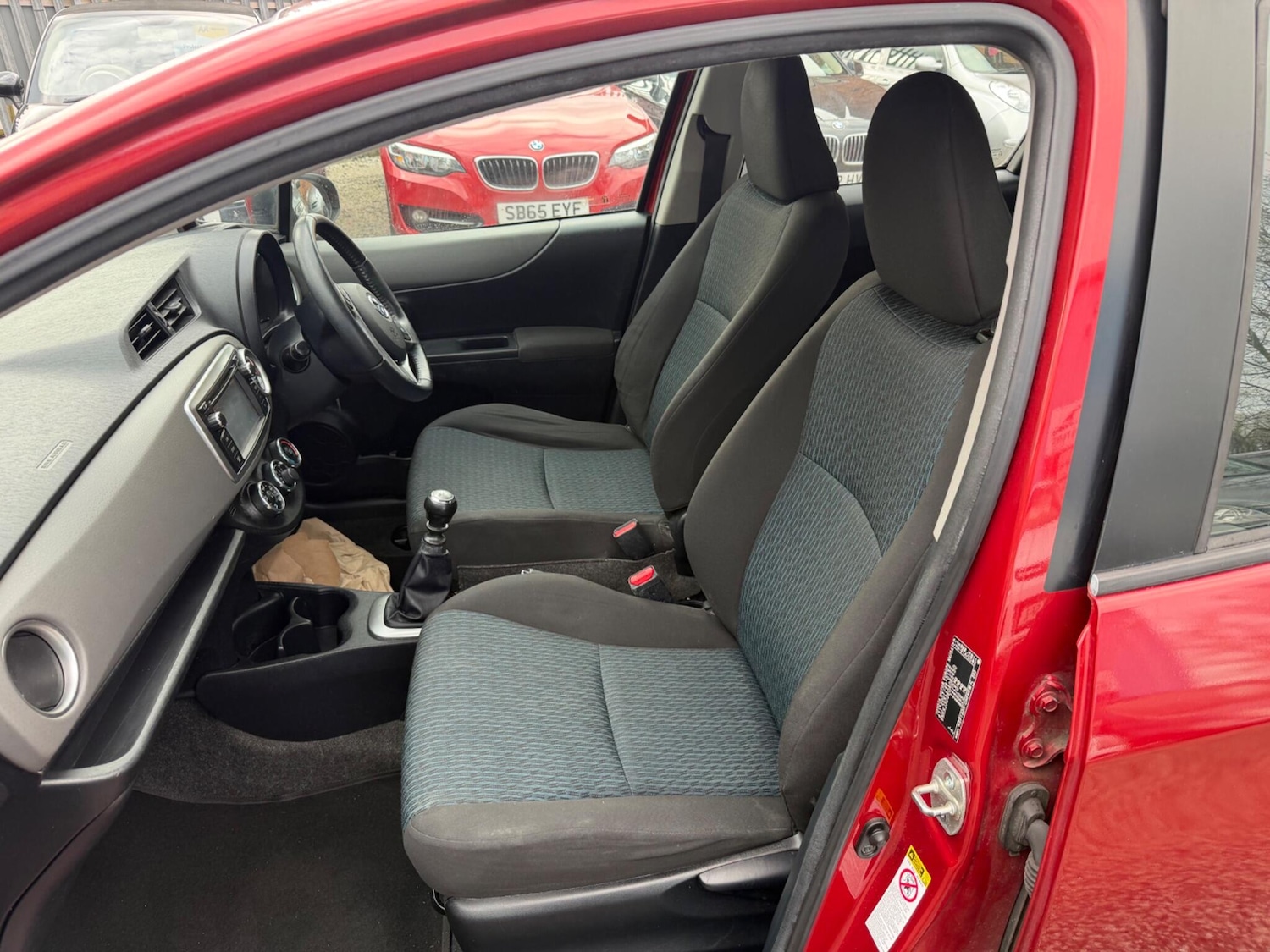 Used Toyota Yaris 2012 for sale - 77705049: Photo 35