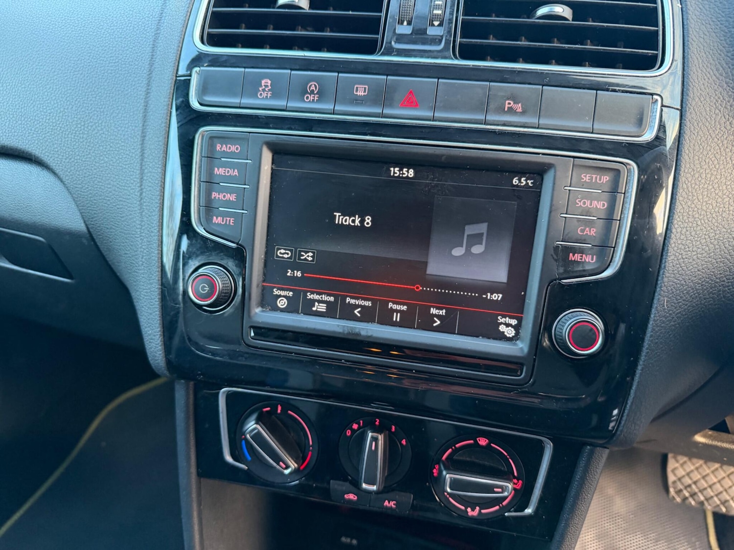 Used Volkswagen Polo 2016 for sale - 77358362: Photo 37