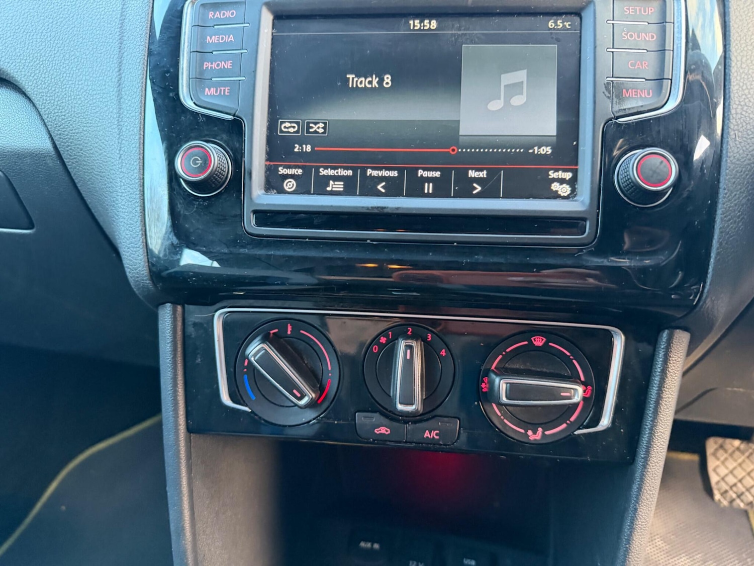 Used Volkswagen Polo 2016 for sale - 77358362: Photo 38