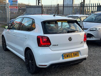 Used Volkswagen Polo 2016 for sale - 77358362: Photo