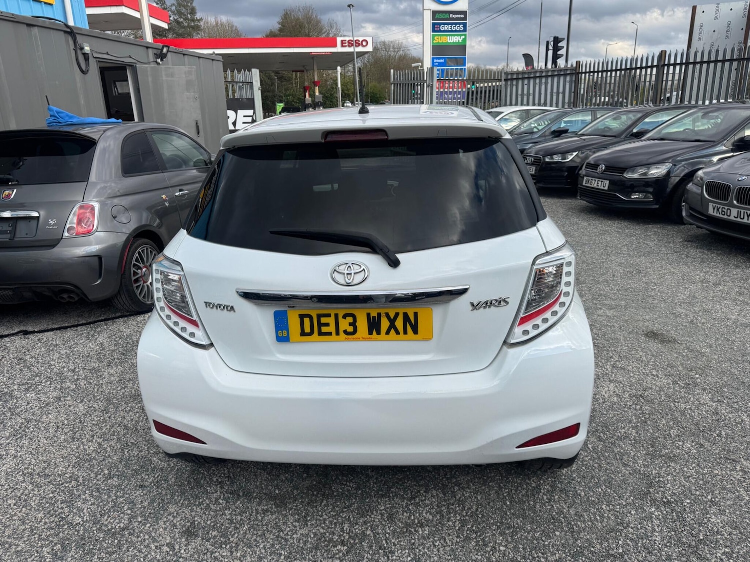 Used Toyota Yaris 2013 for sale - 78086636: Photo 12