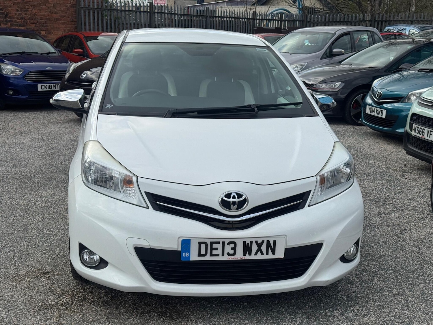 Used Toyota Yaris 2013 for sale - 78086636: Photo 2