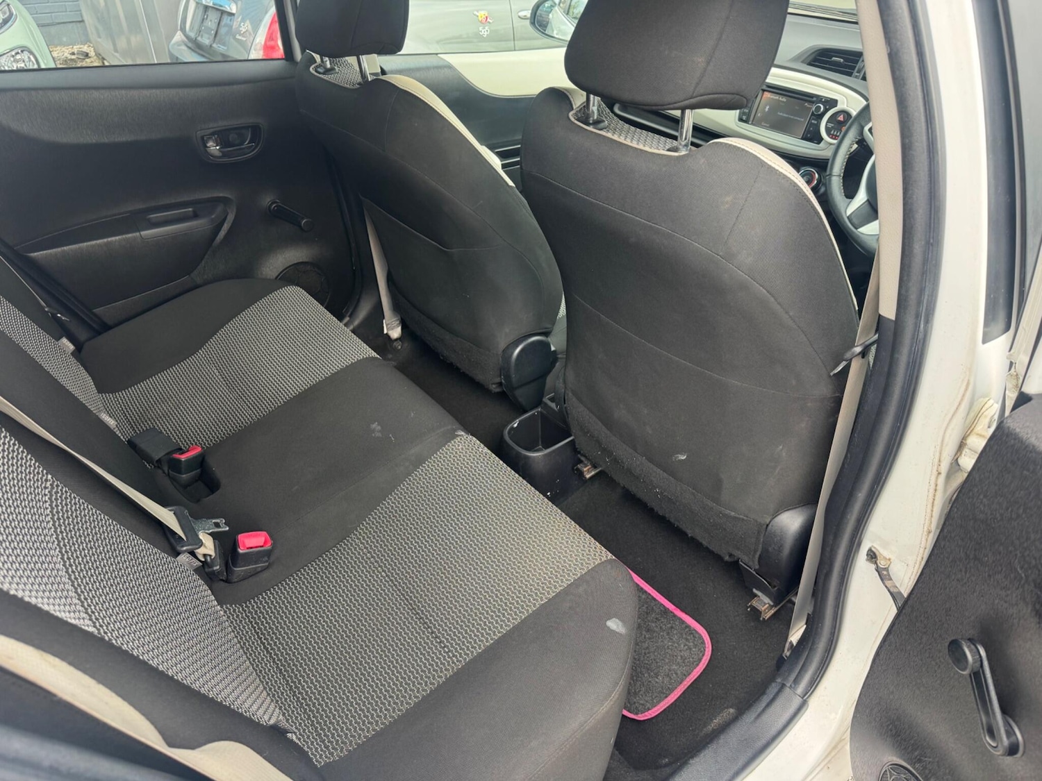 Used Toyota Yaris 2013 for sale - 78086636: Photo 21