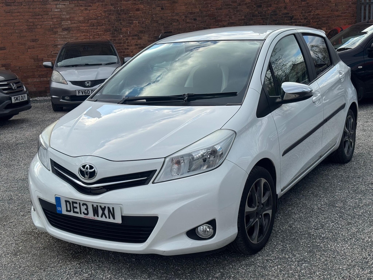 Used Toyota Yaris 2013 for sale - 78086636: Photo 3