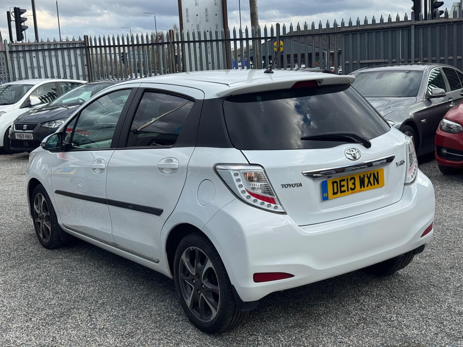 Used Toyota Yaris 2013 for sale - 78086636: Photo 4