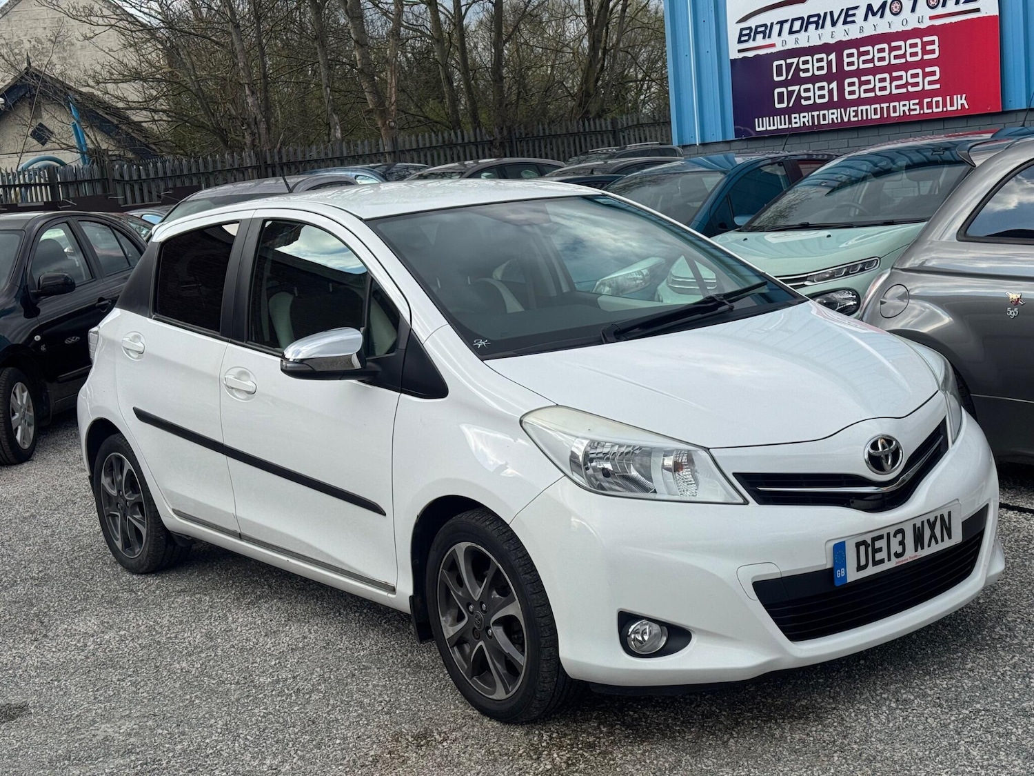 Used Toyota Yaris 2013 for sale - 78086636: Photo 9