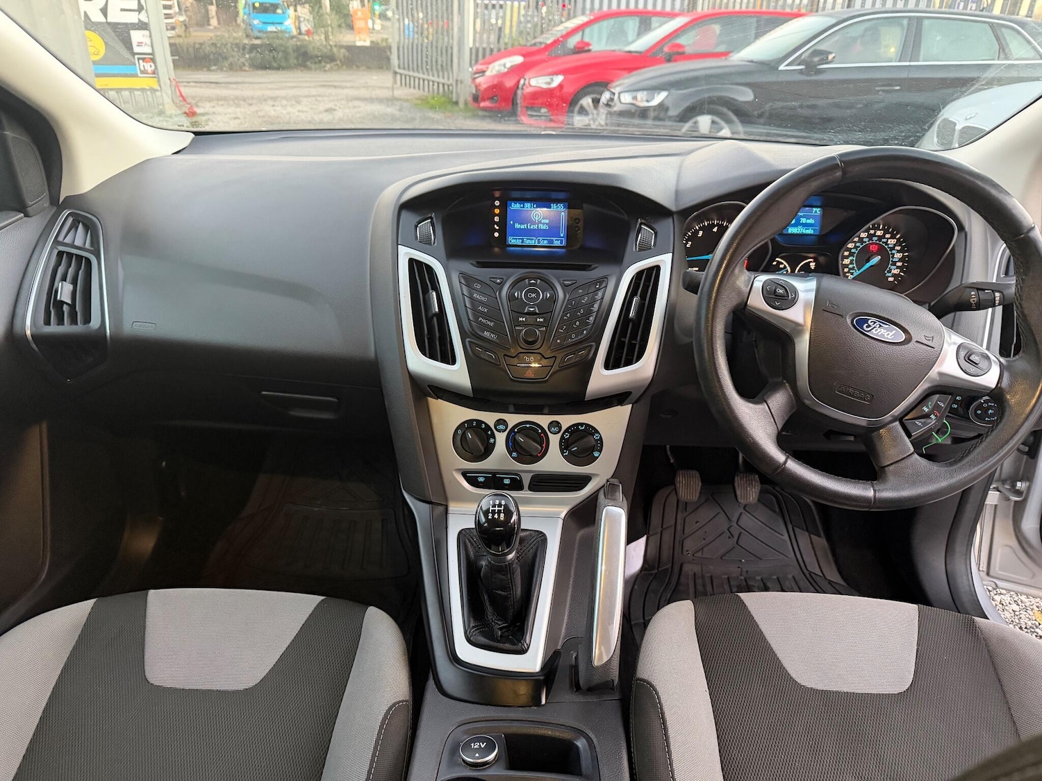 Used Ford Focus 2011 for sale - 76786553: Photo 12