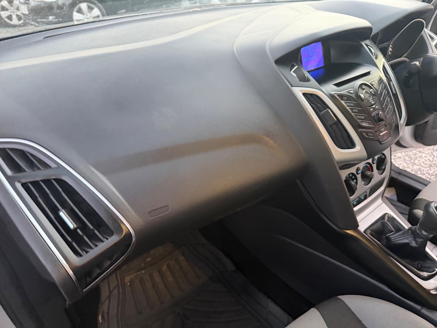 Used Ford Focus 2011 for sale - 76786553: Photo 15