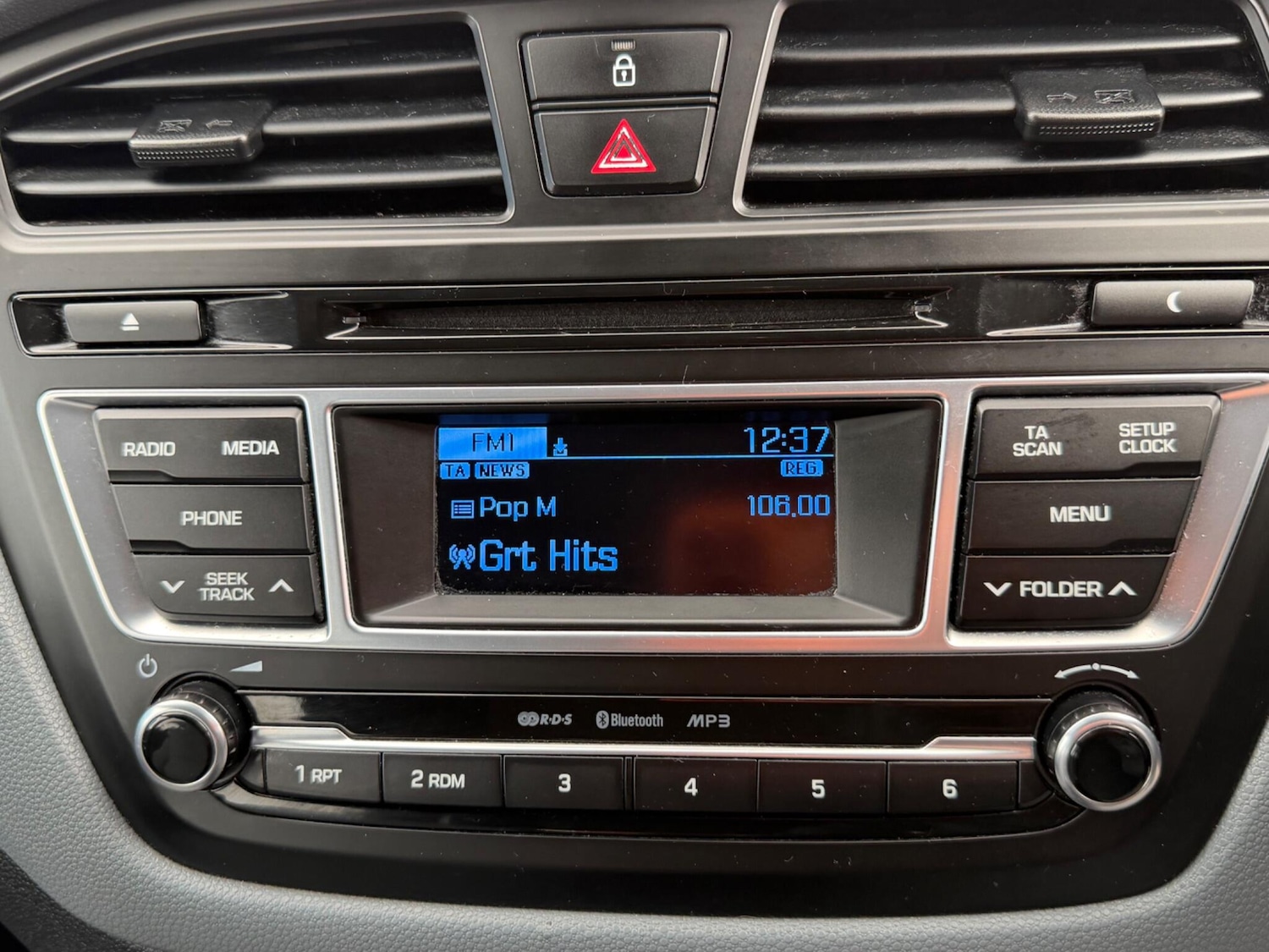 Used Hyundai i20 2016 for sale - 77705244: Photo 29