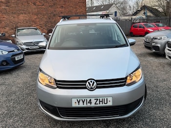 Used Volkswagen Touran 2014 for sale - 77016624: Photo