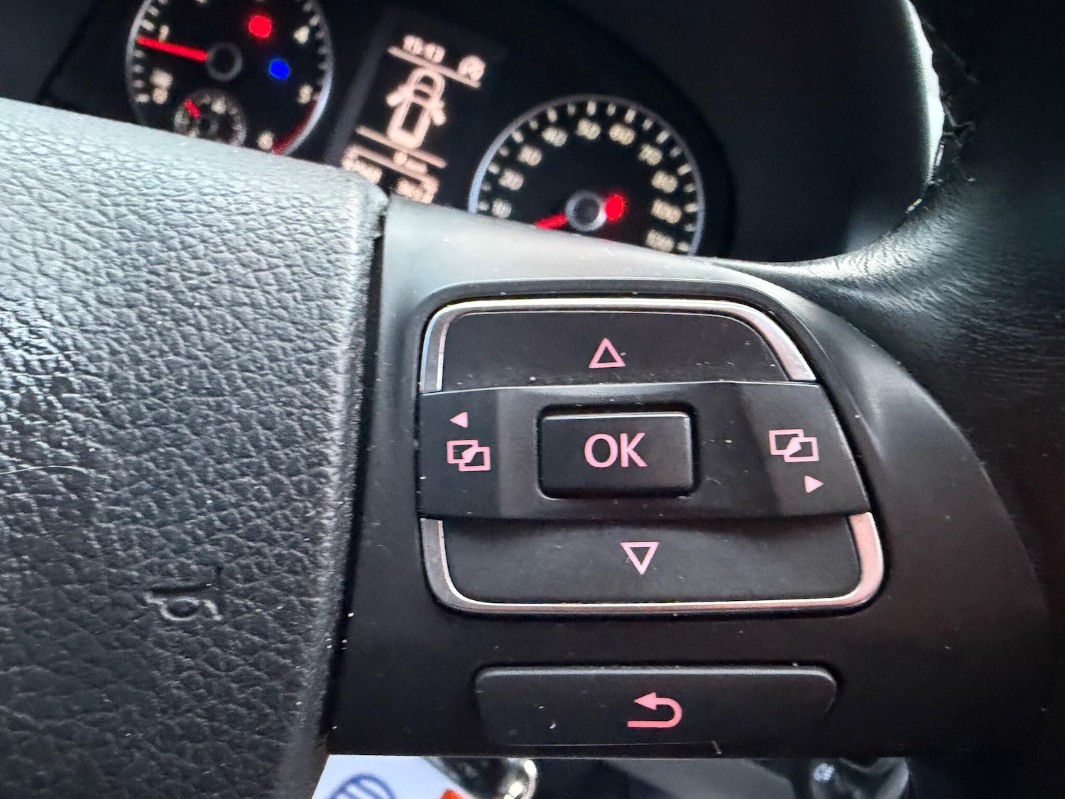 Used Volkswagen Touran 2014 for sale - 77016624: Photo 36