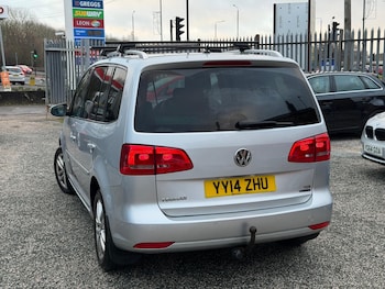 Used Volkswagen Touran 2014 for sale - 77016624: Photo