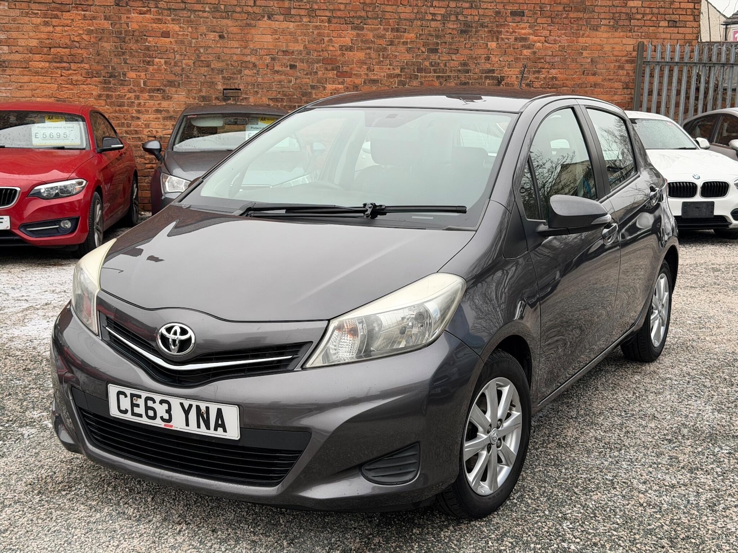 Used Toyota Yaris 2013 for sale - 77119990: Photo 3