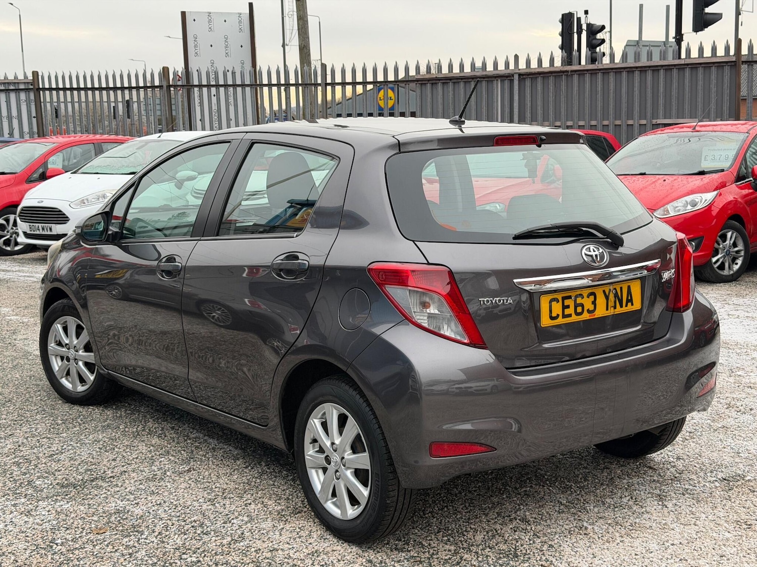 Used Toyota Yaris 2013 for sale - 77119990: Photo 4