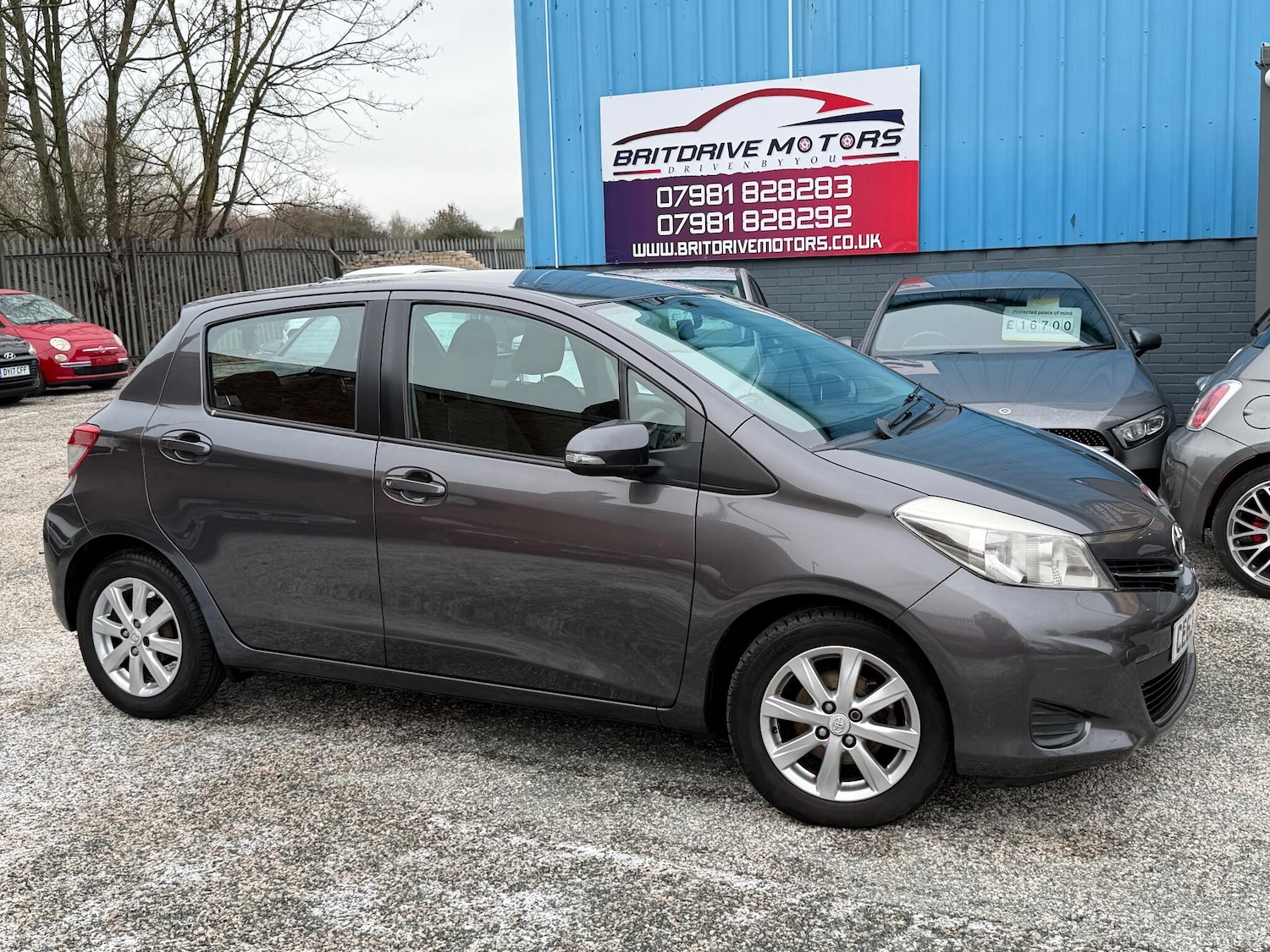 Used Toyota Yaris 2013 for sale - 77119990: Photo 43