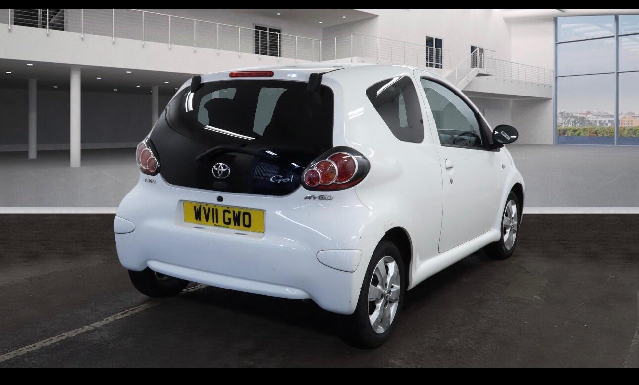 Used Toyota AYGO 2011 for sale - 77883536: Photo 4