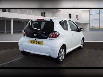Used Toyota AYGO 2011 for sale - 77883536: Photo