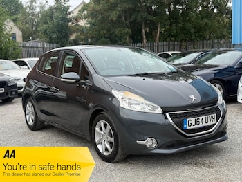 Used Peugeot 208 2014 for sale - 79553264: Photo