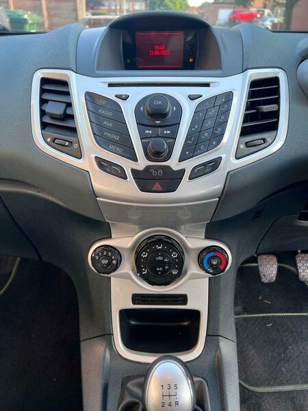 Used Ford Fiesta 2011 for sale - 76786409: Photo 14