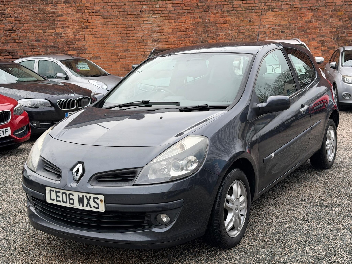 Used Renault Clio 2006 for sale - 77695567: Photo 2